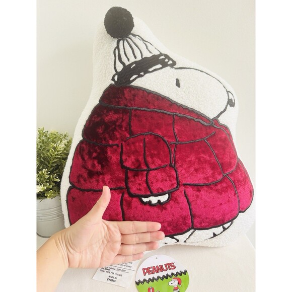 Set Of Two Peanuts Snoopy Red & Blue Puffer Jacket Winter Sherpa Pillows NWT - Picture 5 of 16